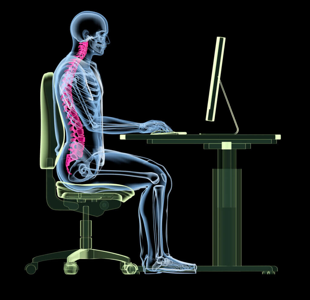 Grafik der korrekten Sitzhaltung am Schreibtisch