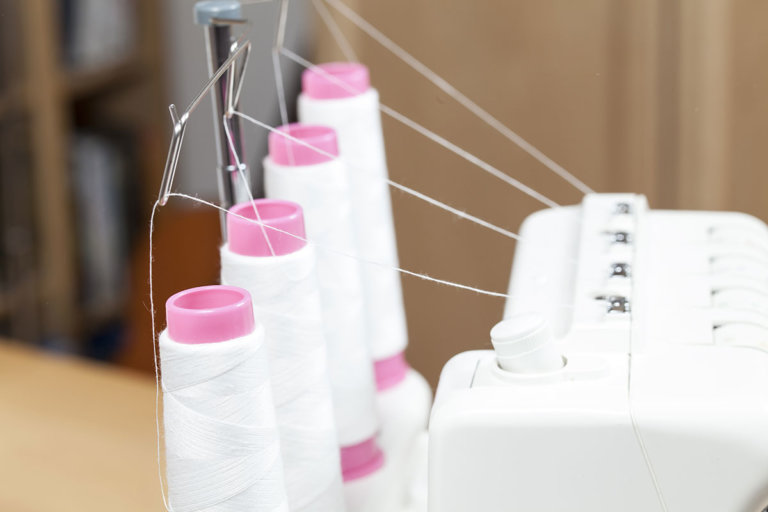 Overlock-Nähmaschinen
