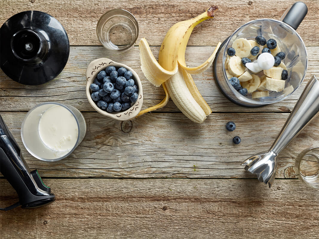 Smoothies durch Pürierstab