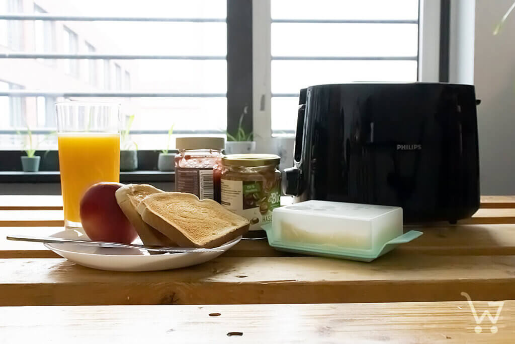 Toaster und frisches Frühstück
